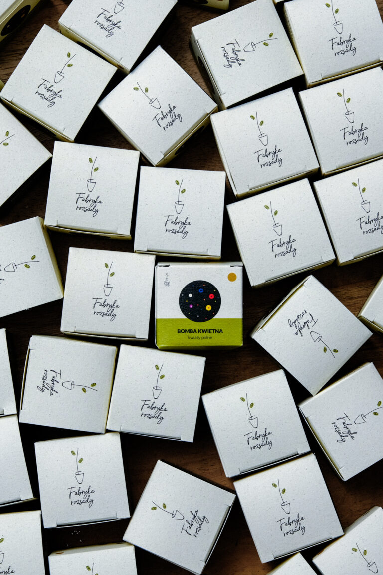 Ekologiczna bomba kwietna z personalizacją logo
